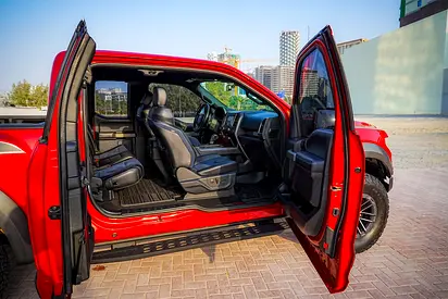 2020 Ford F-150 Raptor | GCC | Carbon Package | Ford Warranty 2028