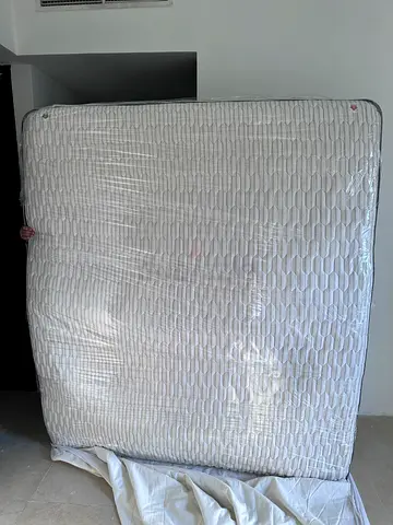 Top Spec Visco Memory Foam on Pocket Spring King Size (180x200) Mattress of Home Centre | Hygienic