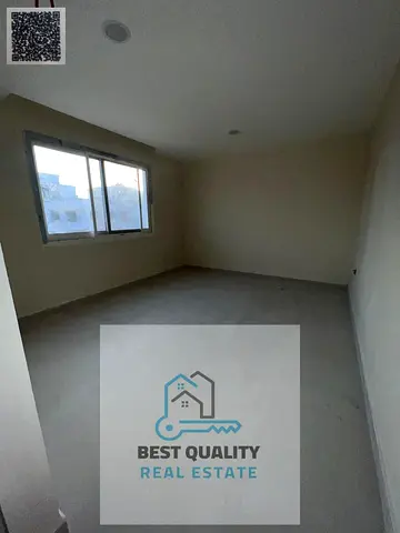 بناية الماسة - الجرف 3 M-03 / غرفة وصالة   غرفة ماستر + صالة + 2 حمام خارجي مكيف سبلت مكتب تجاري 60,000 / 4 الي 6 شيكات  عمولة 3,000