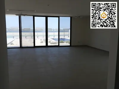 فيلا فاخرة للبيع | 6 غرف نوم | إطلالة بحرية | الشارقة