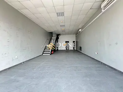 30 days free luxury shop very prime lecation business area on the road only jest 115k