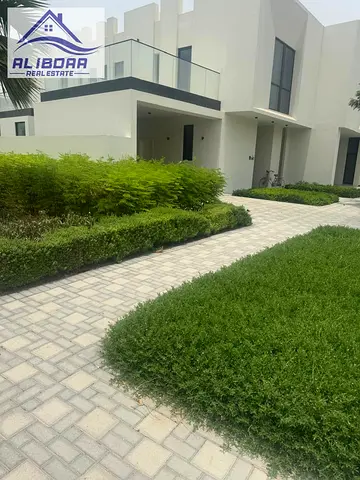 🏡 Luxury Villa for Sale in Al Zorah – Ajman A premium opportunity to own a spacious, high-end villa with full amenities in one of Ajman’s most pres