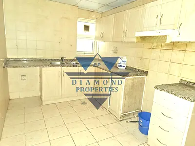 Very spacious and family building good location in abushagara 2bhk Cantral Ac two big washroom Available 38k
