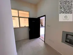 Studio with semi-separate kitchen, including electricity and water. Spacious area in a prime locatio
