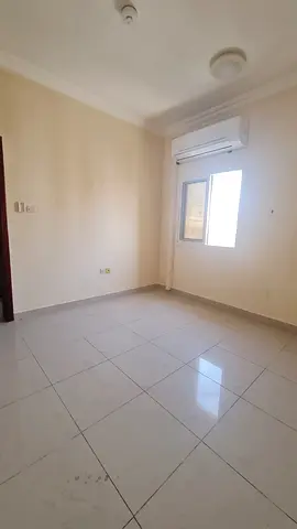 شركة اكسيبت جروب تقدم غرفة وصاله في منطقه النباعه بمساحه واسعه وموقع حيوي قريب من جميع الخدمات
