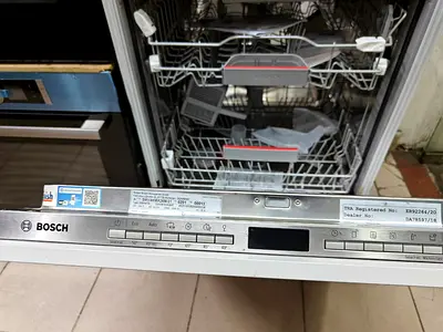 Bosch latest model SERIES 4 3 rack dishwasher built-in Fully-integrated model