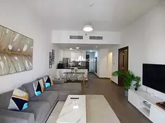 FULLY FURNISHED | BRIGHT | HIGH FLOOR
