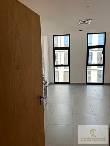 OPEN VIEW/PARKING/PARK