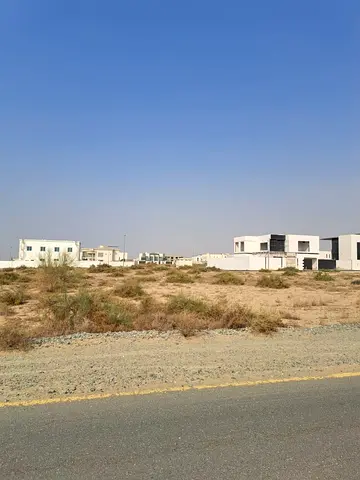 للبيع ارض لقطة في منطقة الحوشي ضاحية البديع