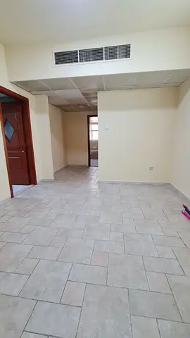 غرفة وصالة في الشويهين، الإيجار 27,000 درهم، الدفع 4 أو 6 دفعات.