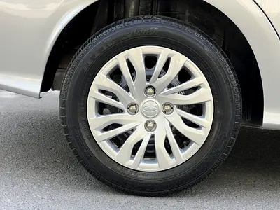 2020 FORD FIGO 照片 6