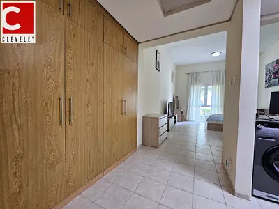 Vacant - Close to Metro - 10% ROI