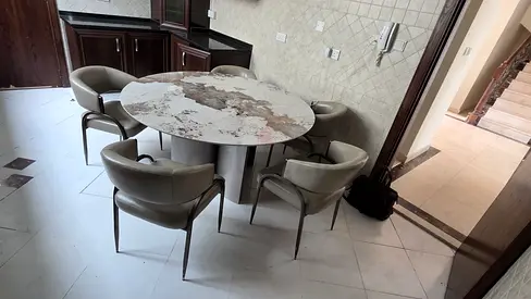 Selling Premium quality Marina home Daning table with chairs