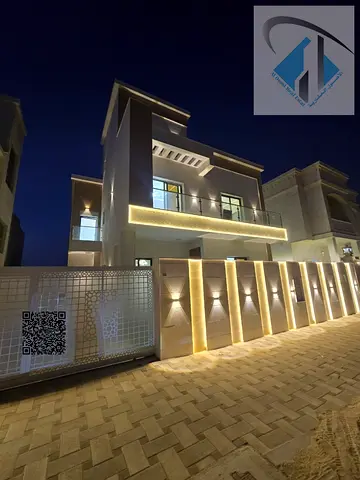 فيلا جديده  مقابل مسجد 5 غرف للبيع بسعر ممتاز تملك حر لجميع الجنسيات