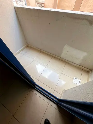 Large family studio with separate kitchen and balcony in Sharjah Al Majarah, close to the Corniche and all services.