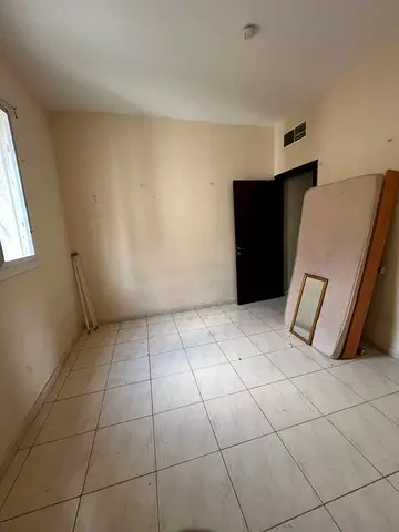 Family one bedroom apartment in Al Mujarrah Sharjah, prime location in a quiet and pleasant area, close to the Corniche and all services