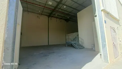 Warehouse in Sajaa Industrial Area, 2,500 sq.ft, suitable for all activities, AED 120,000.