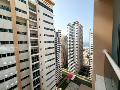 سكن راقٍ واستثمار ذكي بعائد إيجاري 12٪ في أبراج عجمان ون