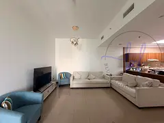 Waterfront vista | Capacious Apt | Vacant now