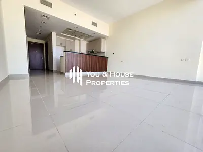Bright Studio | Spacious Layout | High Floor I Prime Location |
