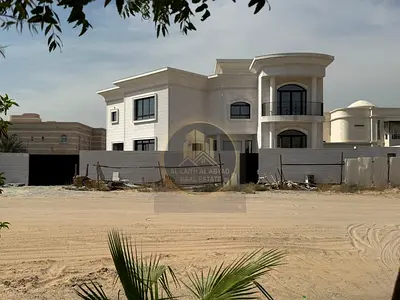 🏡 Villa for Rent – Sharjah / Al Suyoh 3🧱 Finishing: Fully clad in white stone – elegant and distinctive design