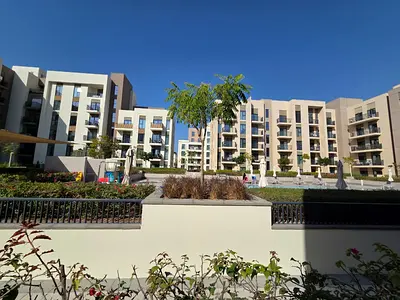 For rent luxury 3-bedroom apartment in Maryam Island – Sahab Building,