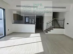LUXURY CORNER 5BR | VACANT | PRIME LOCATION