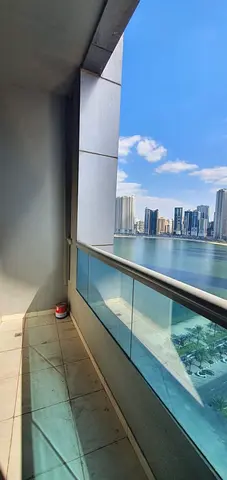 *شقة للبيع غرفة وصالة في الخان أطلالة رائعة على البحيرة