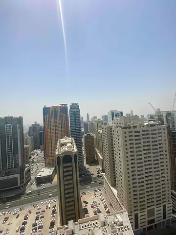 شقه للبيع على ممزر الشارقه