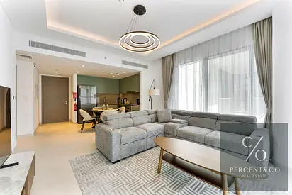 EXCLUSIVE | FURNISHED | VACANT | PARK VIEW