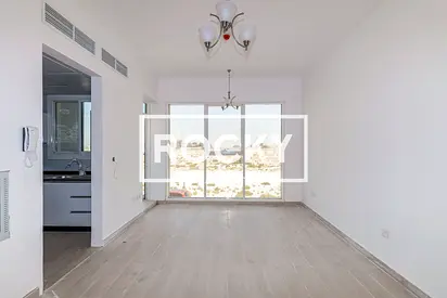 Spacious 2 Bedroom Apt with Huge Balcony in Liwan 2