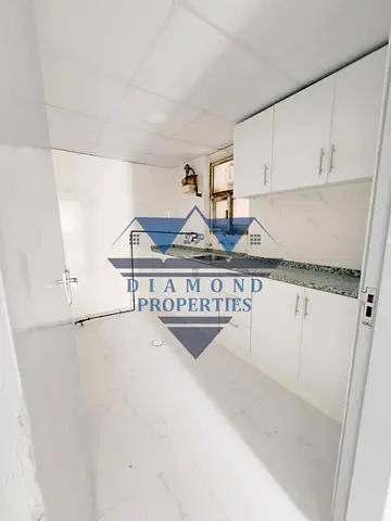 BRAND NEW RENOVATED 2BHK JUST IN 30K VERY CHEAP PRICE AT PRIME LOCATION