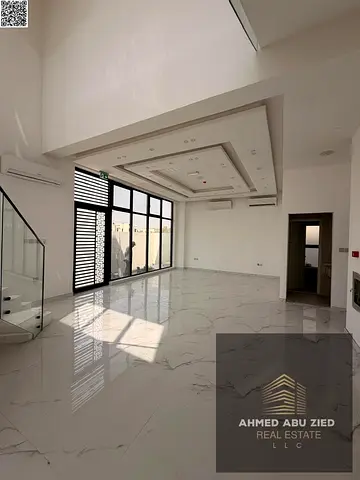 افخم و اجمل فيلا للايجار السنوي - ‏مودل الطابق الأرضي: صالة -  مجلس -  مطبخ - غرفة خادمة - الطابق العلوي أربع غرف ماستر- مساحه واسعه جدا - تكييف مركزي