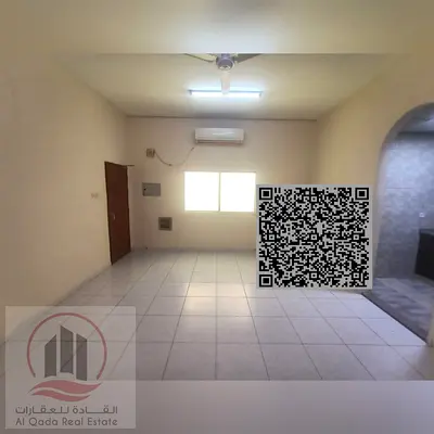 استوديو واسع للايجار السنوي بالروضه 2 مطبخ منفصل