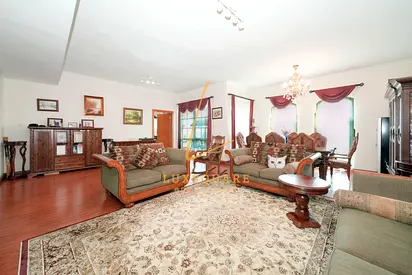 Exclusive I Upgraded I High Floor