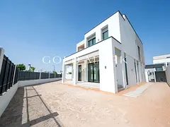 Spacious 4BR Villa | Single Row | Community Expert