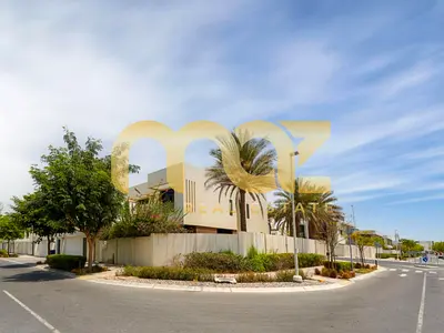 Single Row End Villa | Huge Plot | Owner Live in