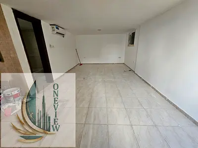 Very big Studio Rent 23000 Saprat Kitchen full family building 6 chq payment