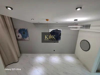 G+1 | Community View | Fitted Kitchen