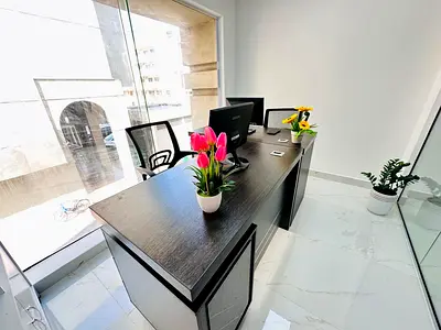 Beautiful office with Bank account assistance |Free Amenities