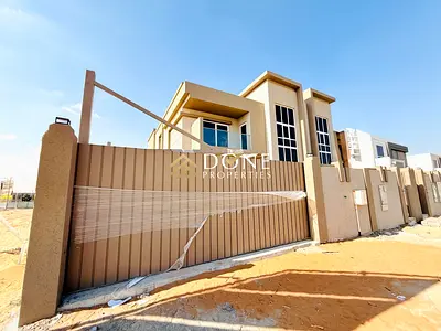 Modern Masterpiece: 4-Bedroom Villa with All Ensuite Suites & Dual Living Rooms