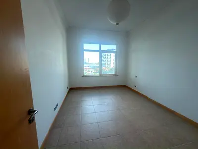 Spacious I Unfurnished | Palm View