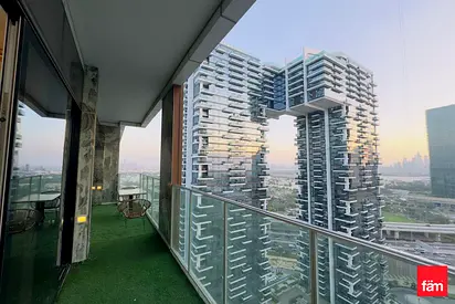 Fully Furnished| Upgraded | Vacant | Balcony