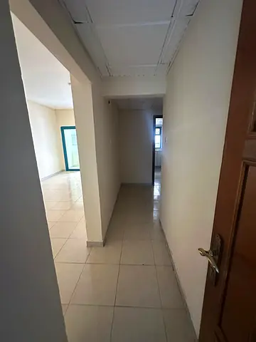 2 غرفة نوم + غرفة معيشة (2BHK)  بالشارقة النباعة