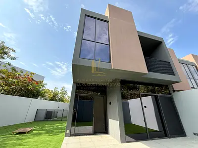 For Sale Townhouse End unit in Masaar Sendian Villas