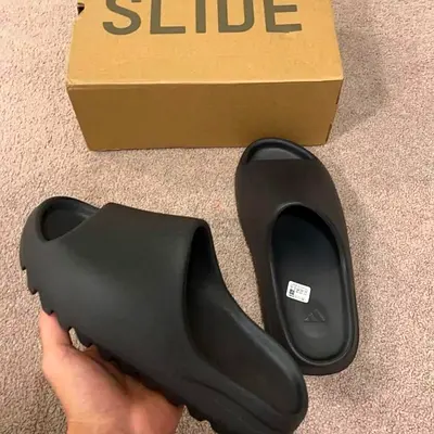 Yeezy slides black