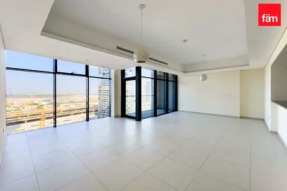 Below Market Price | Vacant | Maid + Laundry Room