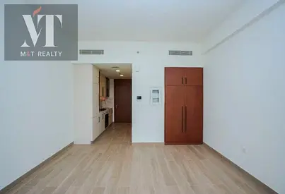 Studio Apartment for Rent in Holland Gardens, Town