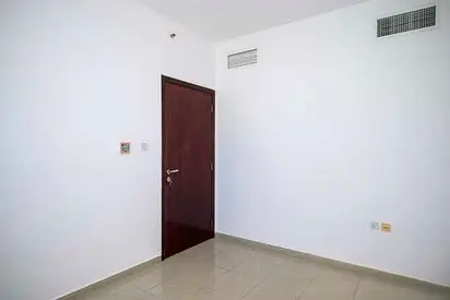 للإيجار شقة سكنية مميزة – 3 غرف نوم و3 حمّامات