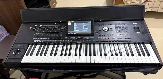 Korg Pa5x used like new